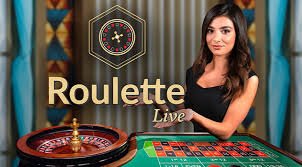 Người chơi Việt Nam thử game nổ hũ jackpot trên điện thoại laucua